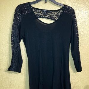 A black laced semi-long sleeve shirt
